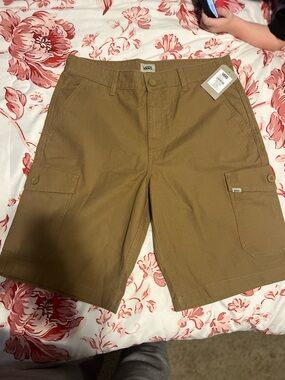 Vans Men’s Cargo Shorts in Tan